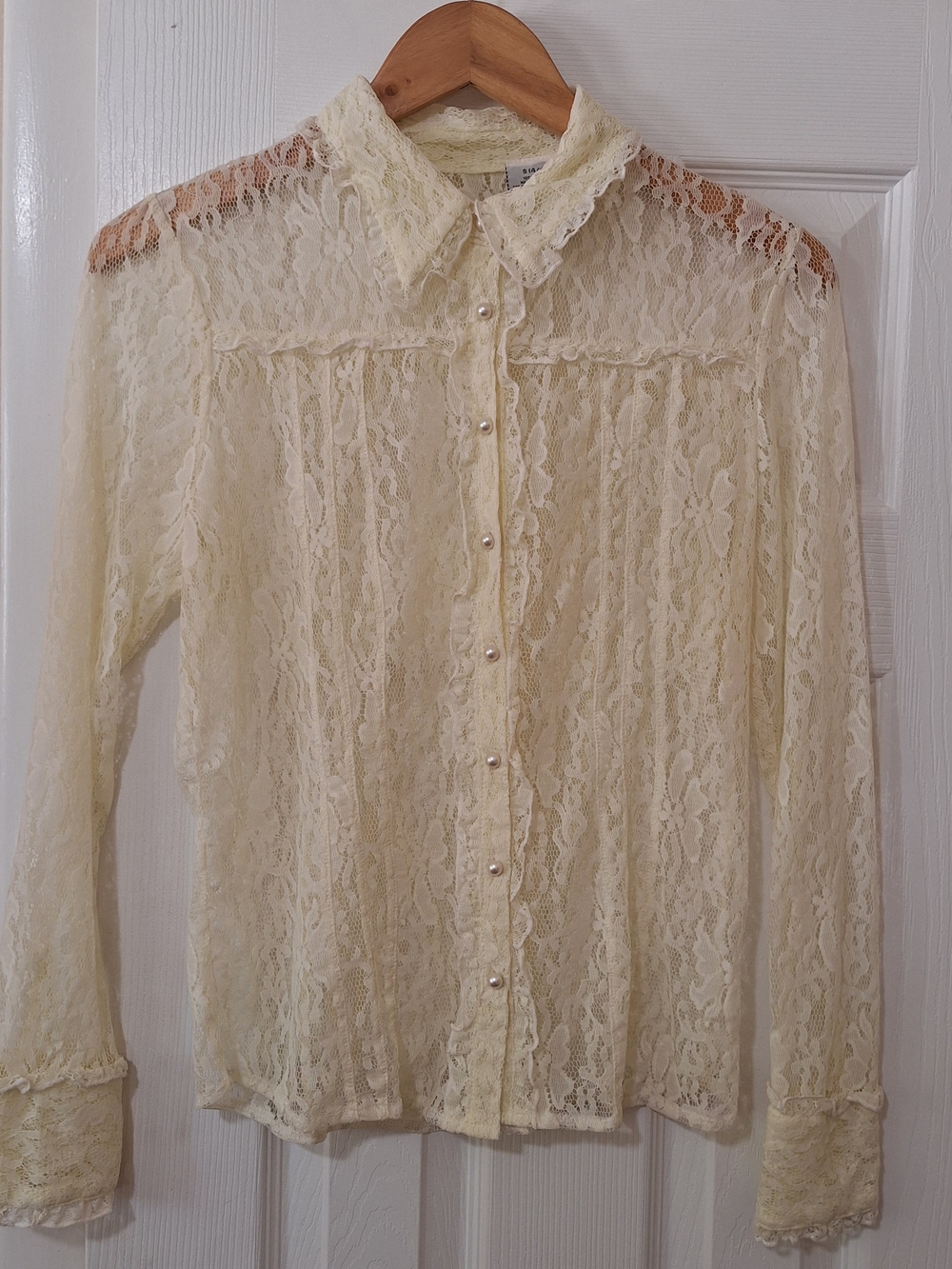 Lace Button-Front Long-Sleeve Blouse - Light Cream Size Small